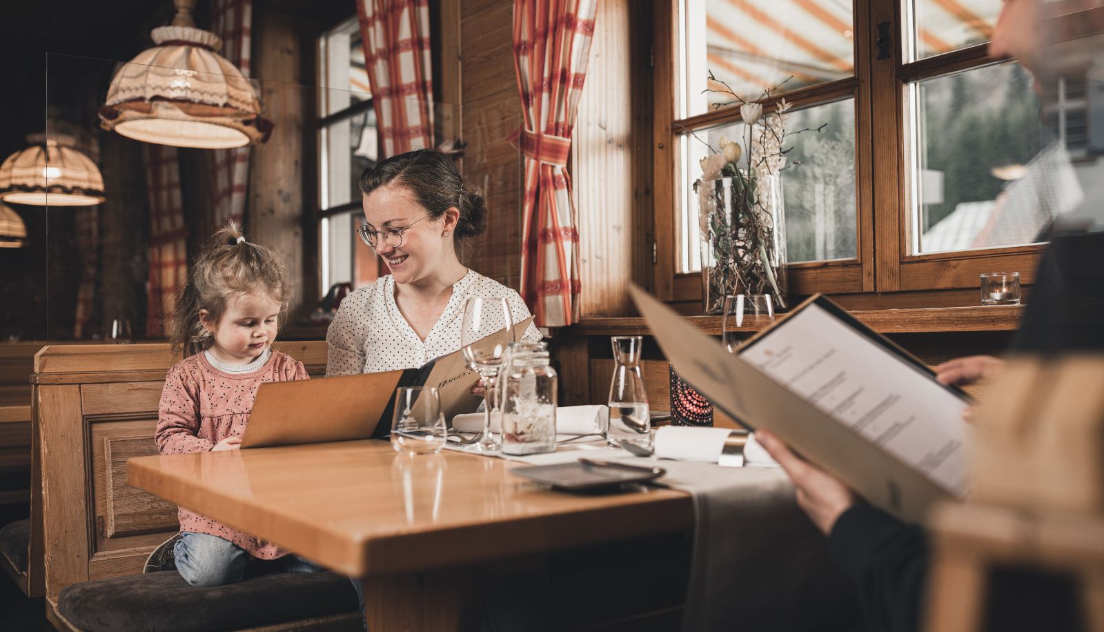 Sala prima colazione all'interno del ristorante - Hofgut Sternen