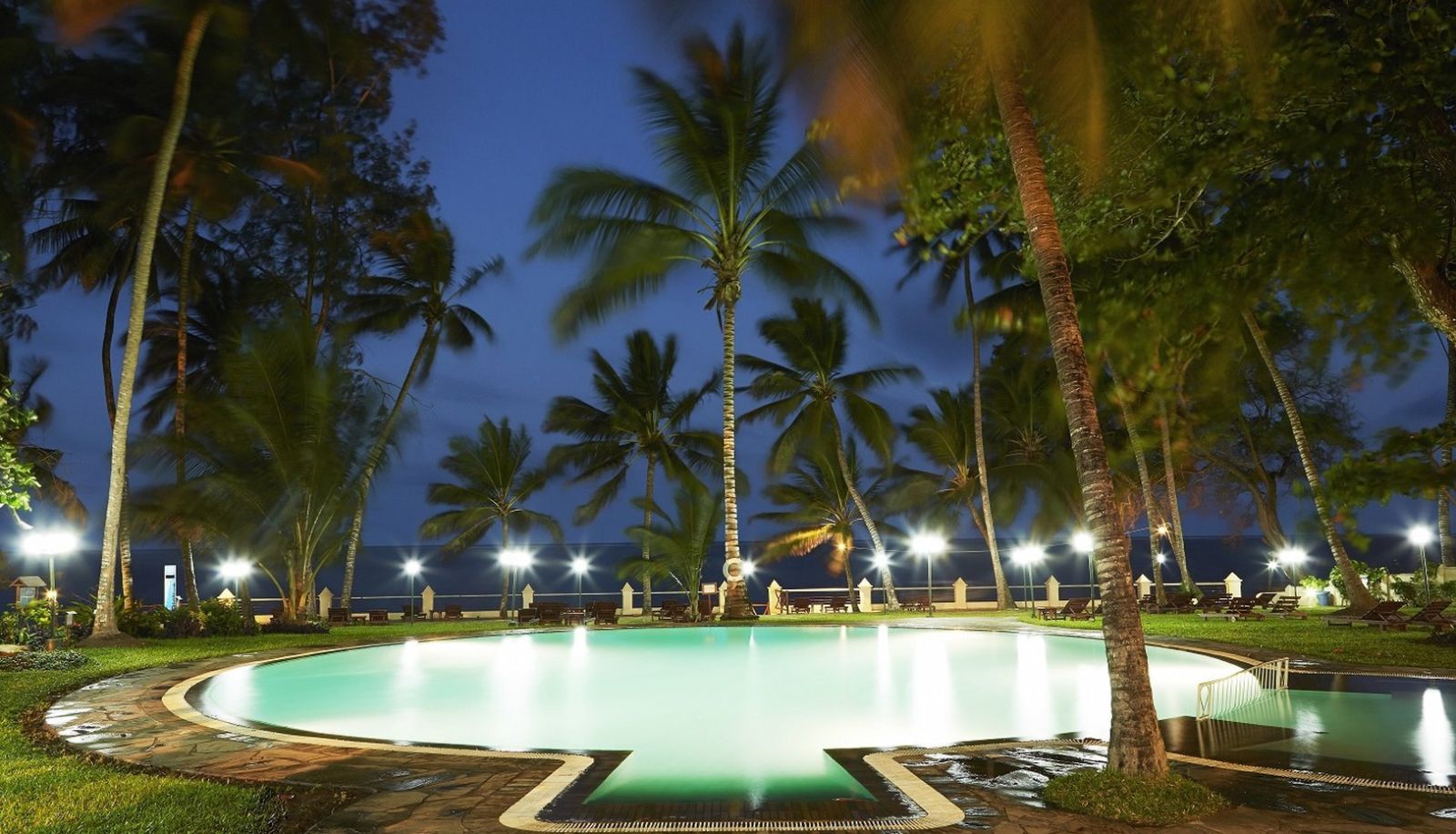 Piscine - Neptune Beach Resort