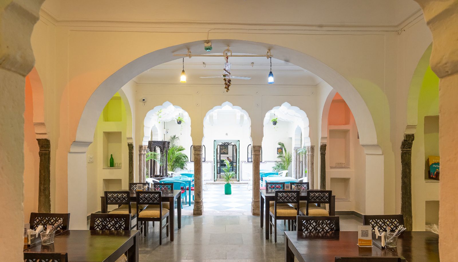 Restaurant - Bloom Boutique - Chelon Haveli Jaipur