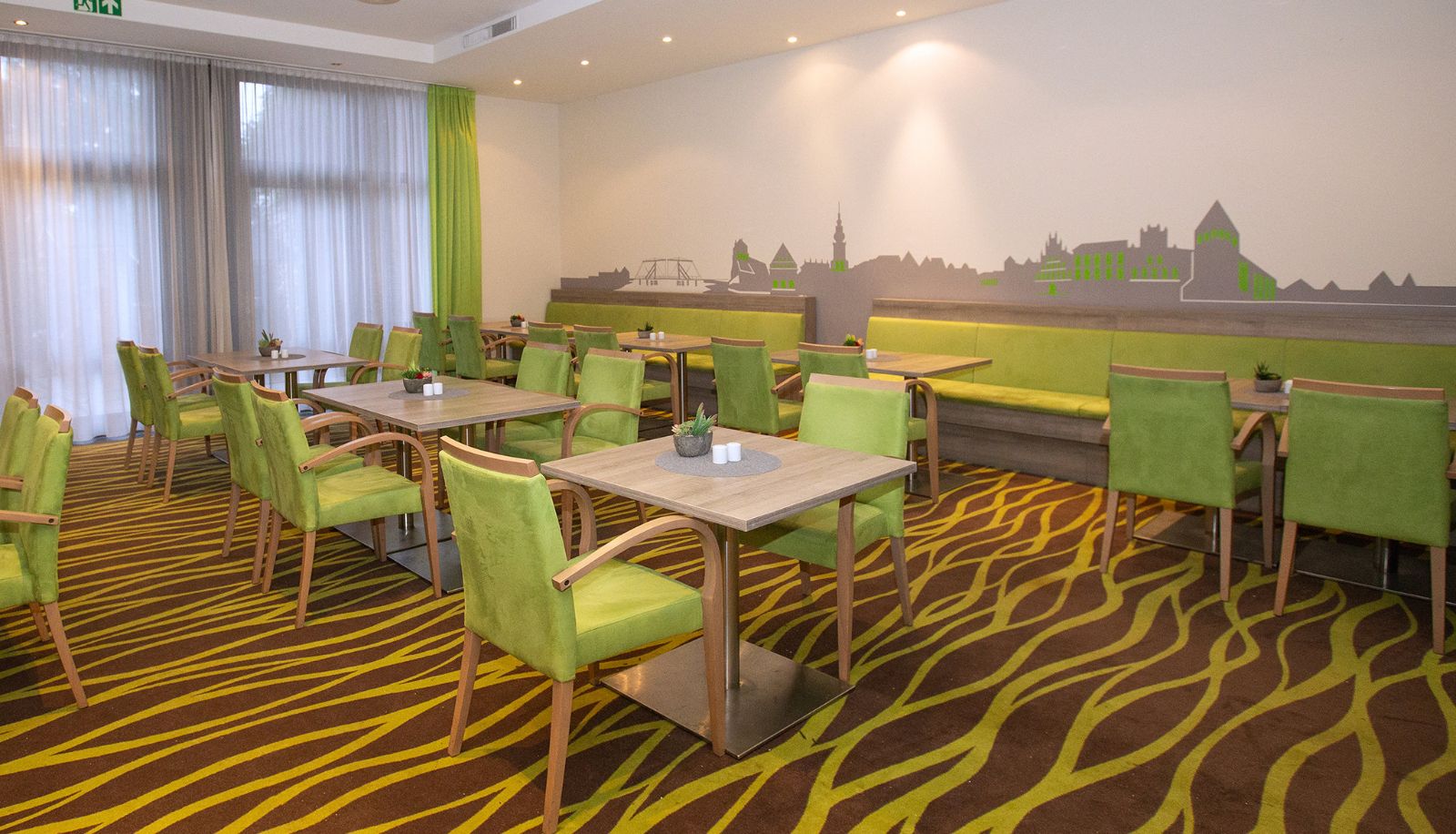 Breakfast room within the restaurant - DORMERO Hotel Greifswald