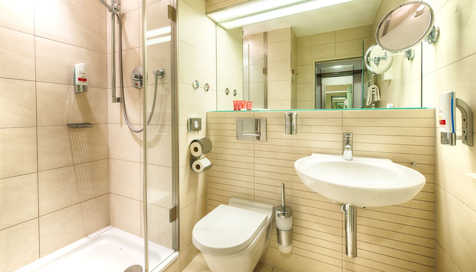Badkamer - Leonardo Hotel München City West