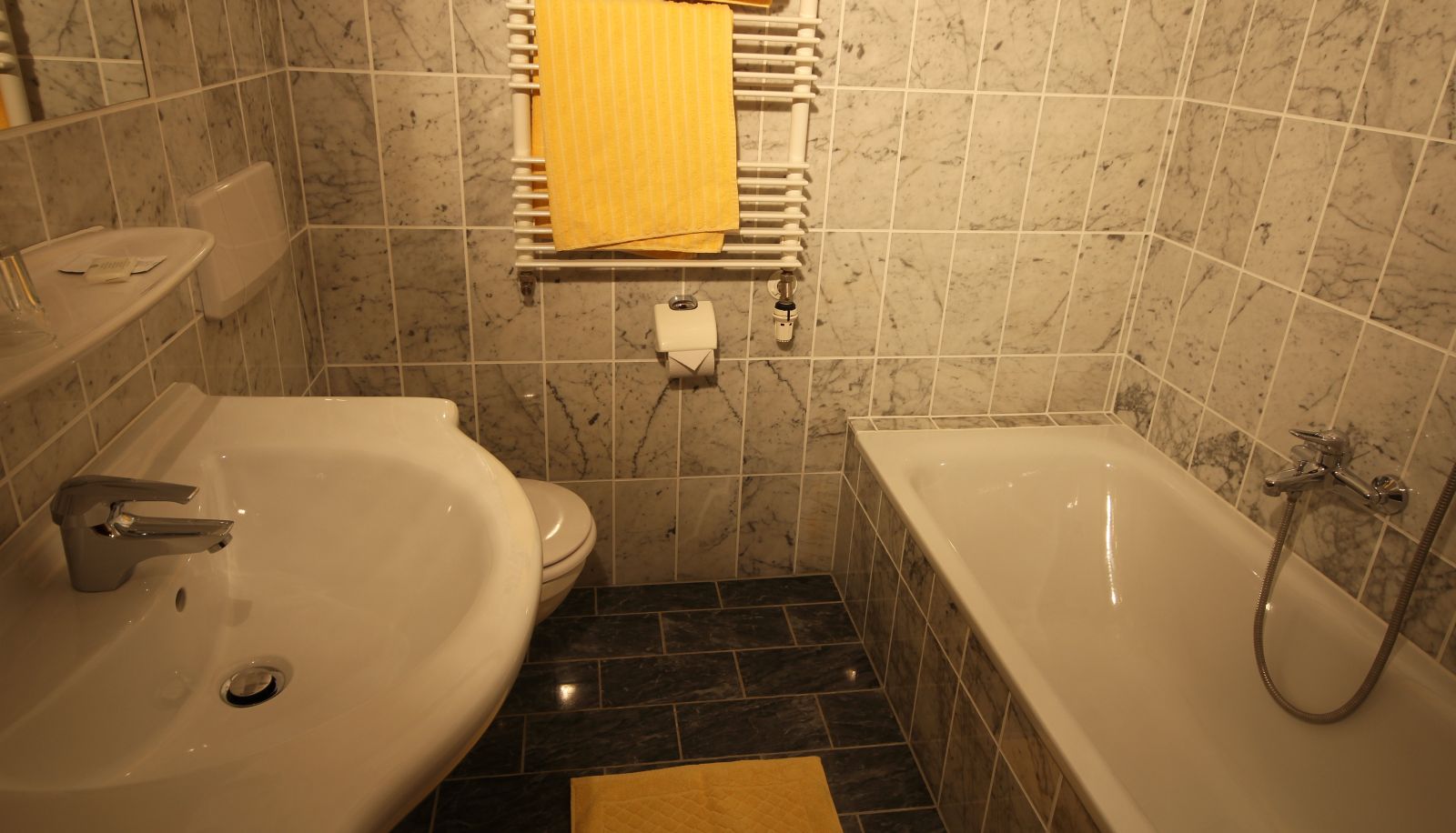 Bathroom - Fleischmann