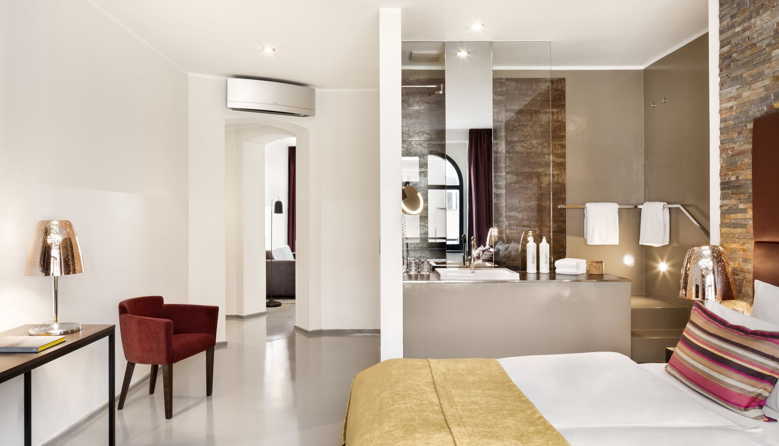 Suite - Lux 11