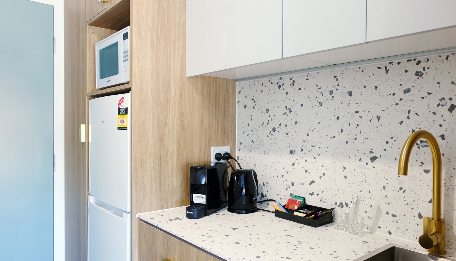 Kitchen area in the room - Swiss-Belhotel Brisbane
