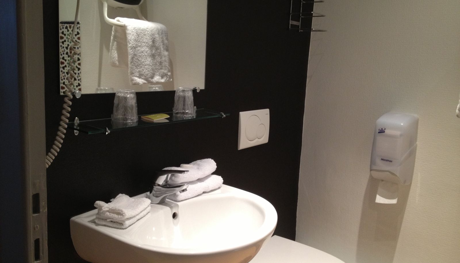 Salle de bain - Cit' Hotel de France