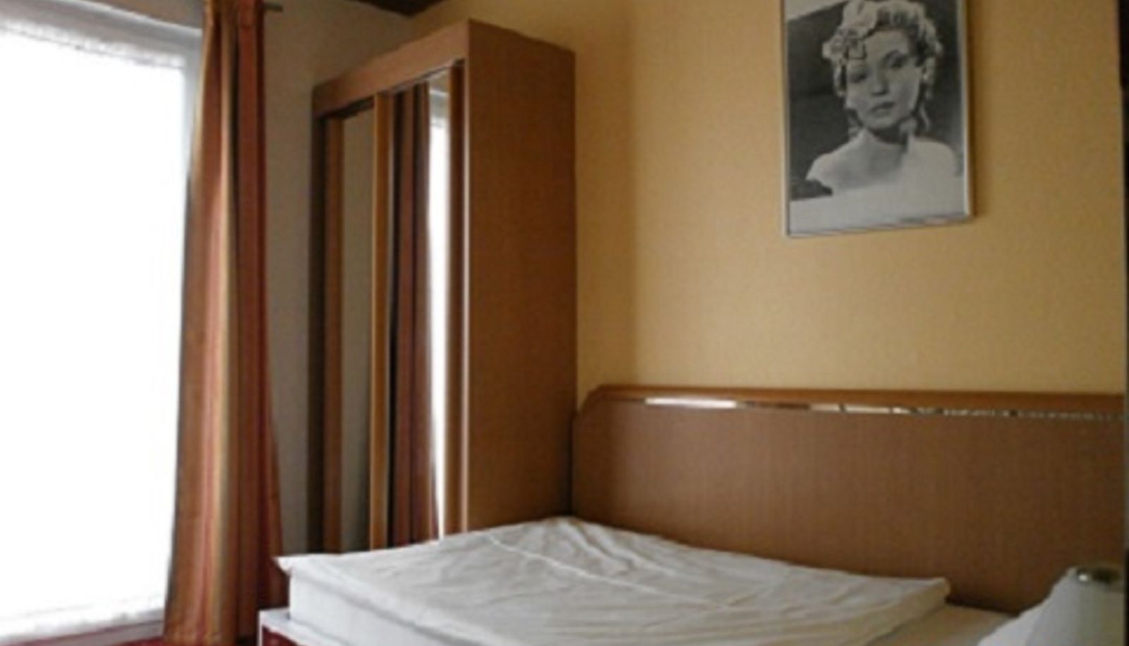 Standardzimmer (Einzel) - Seehotel Lönö