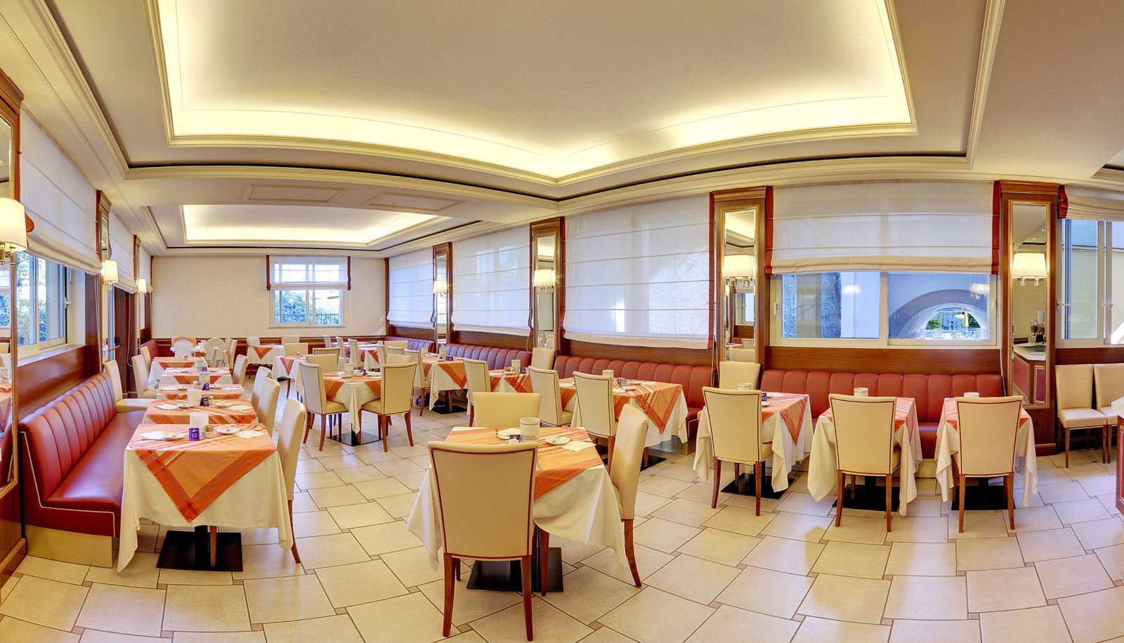 Breakfast room - Zust Residence