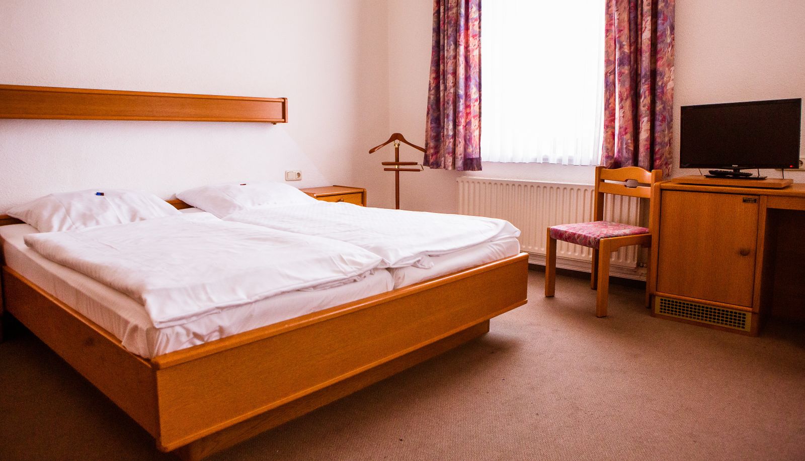 Standard room (double) - Am Bahnhof