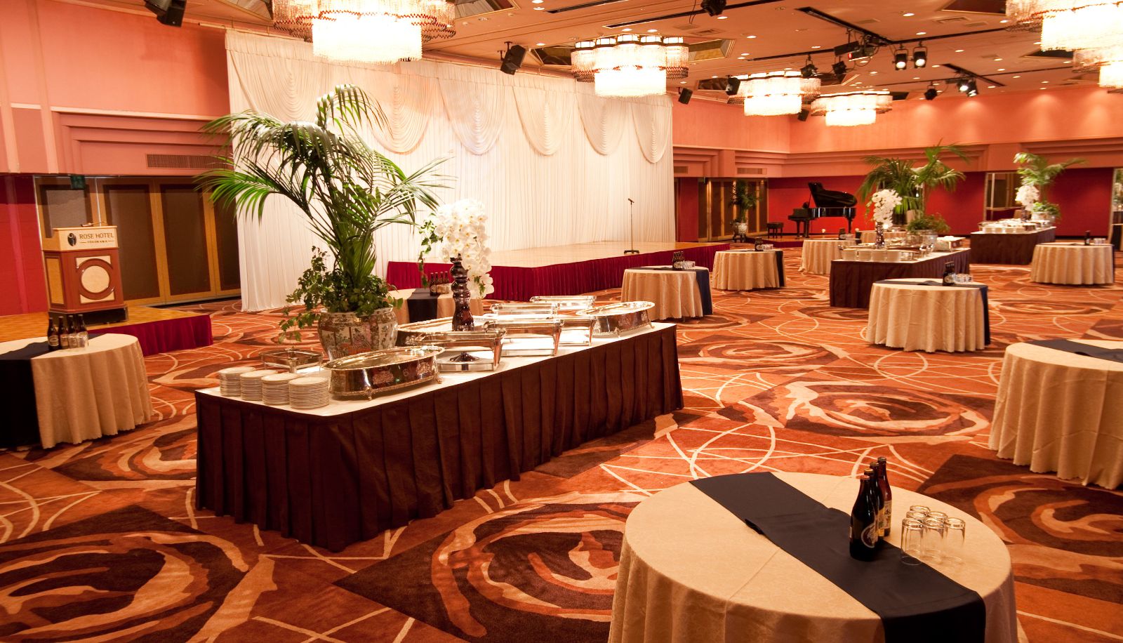 Kongresshalle - Rose Hotel Yokohama