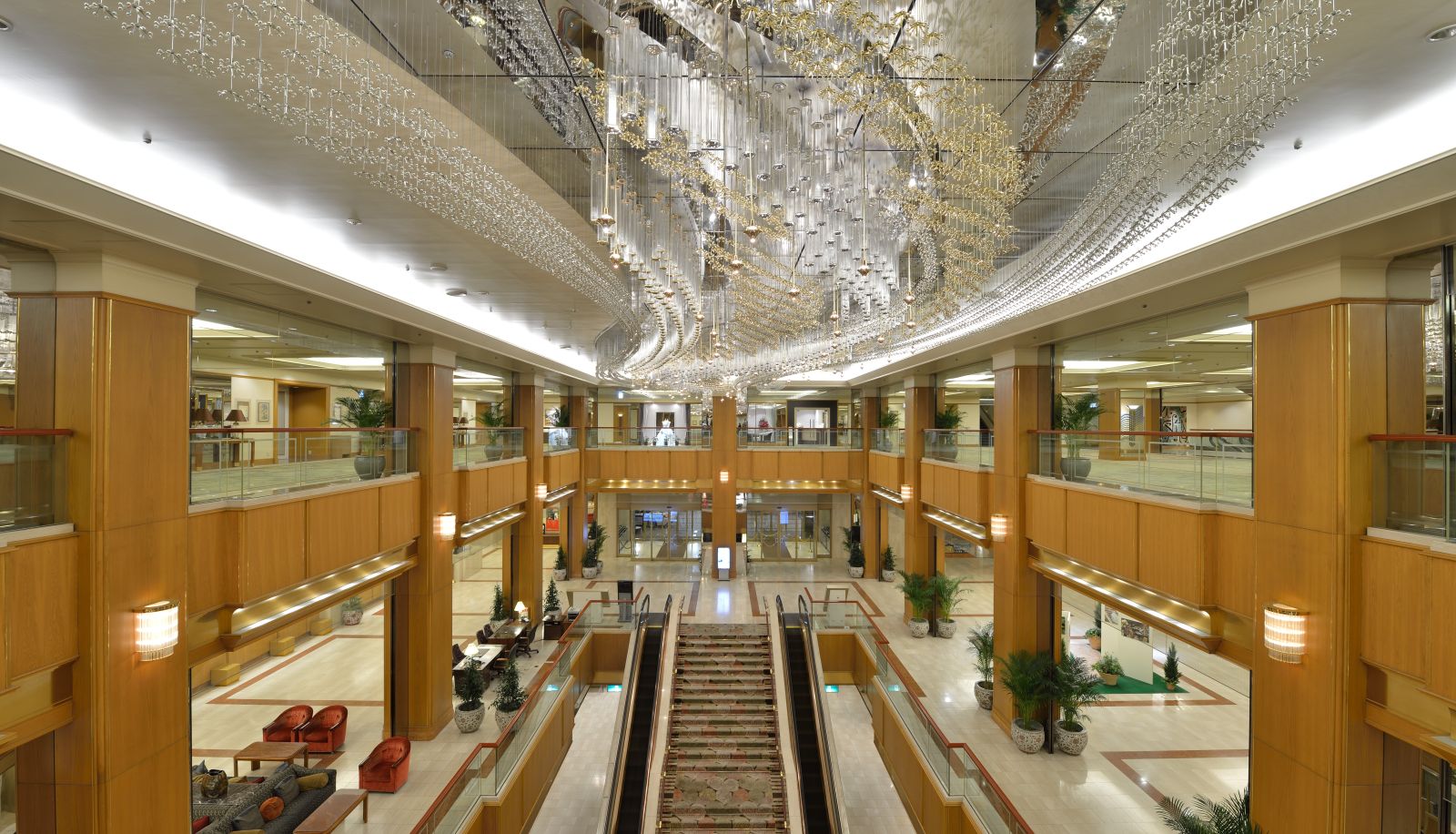 Hall - Royal Park Hotel