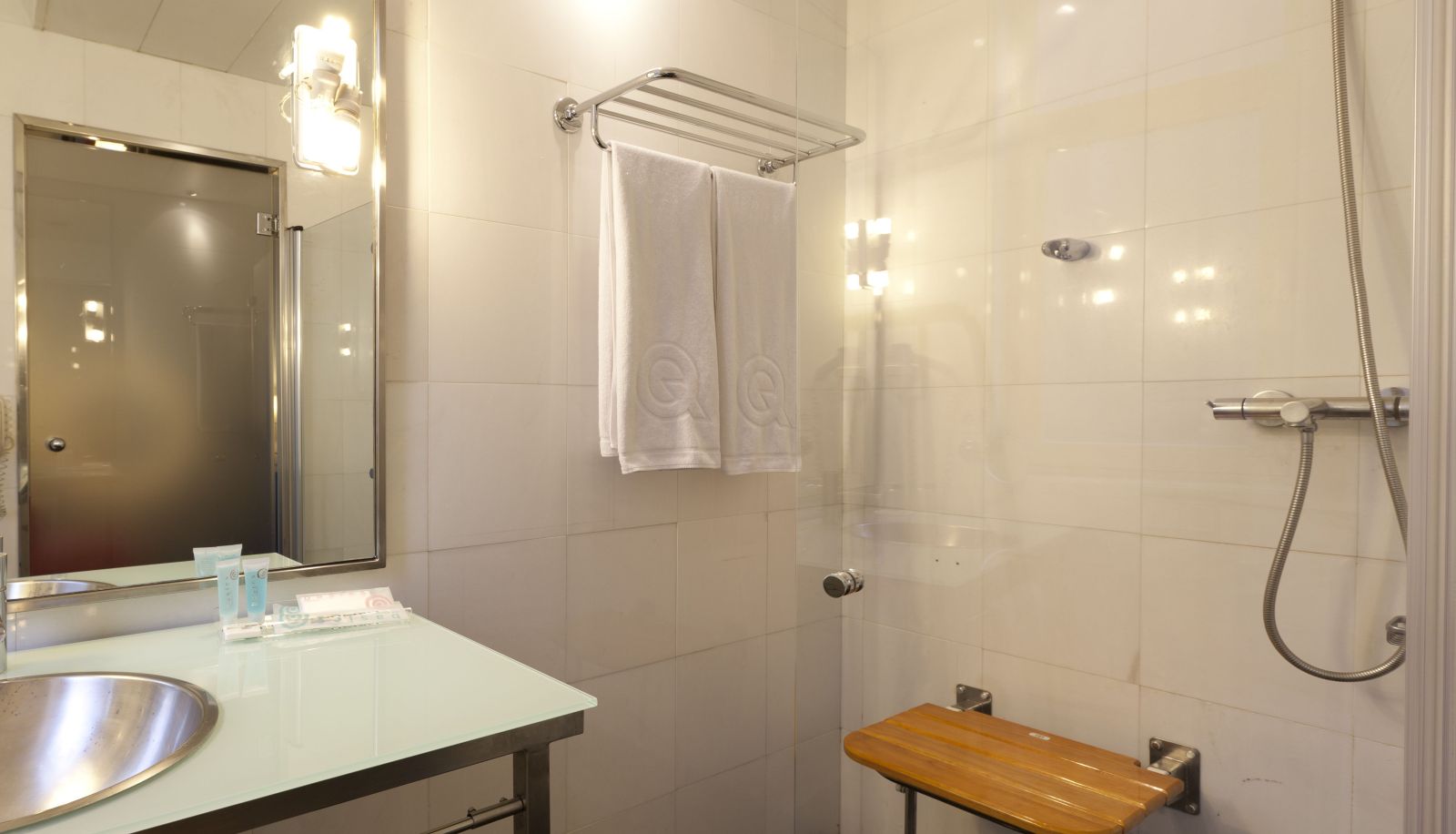 Bathroom - Quatro Puerta del Sol