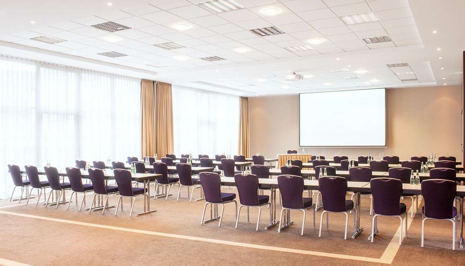 Konferenzraum - NH Dusseldorf City Nord