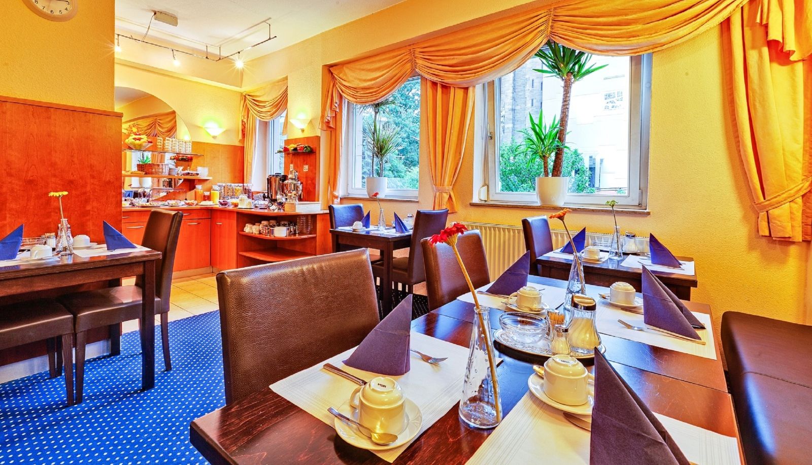 Breakfast room within the restaurant - Hotel am Friedensplatz
