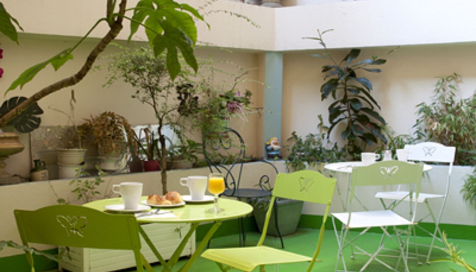 Terraza - Citotel Trianon Grenoble Centre