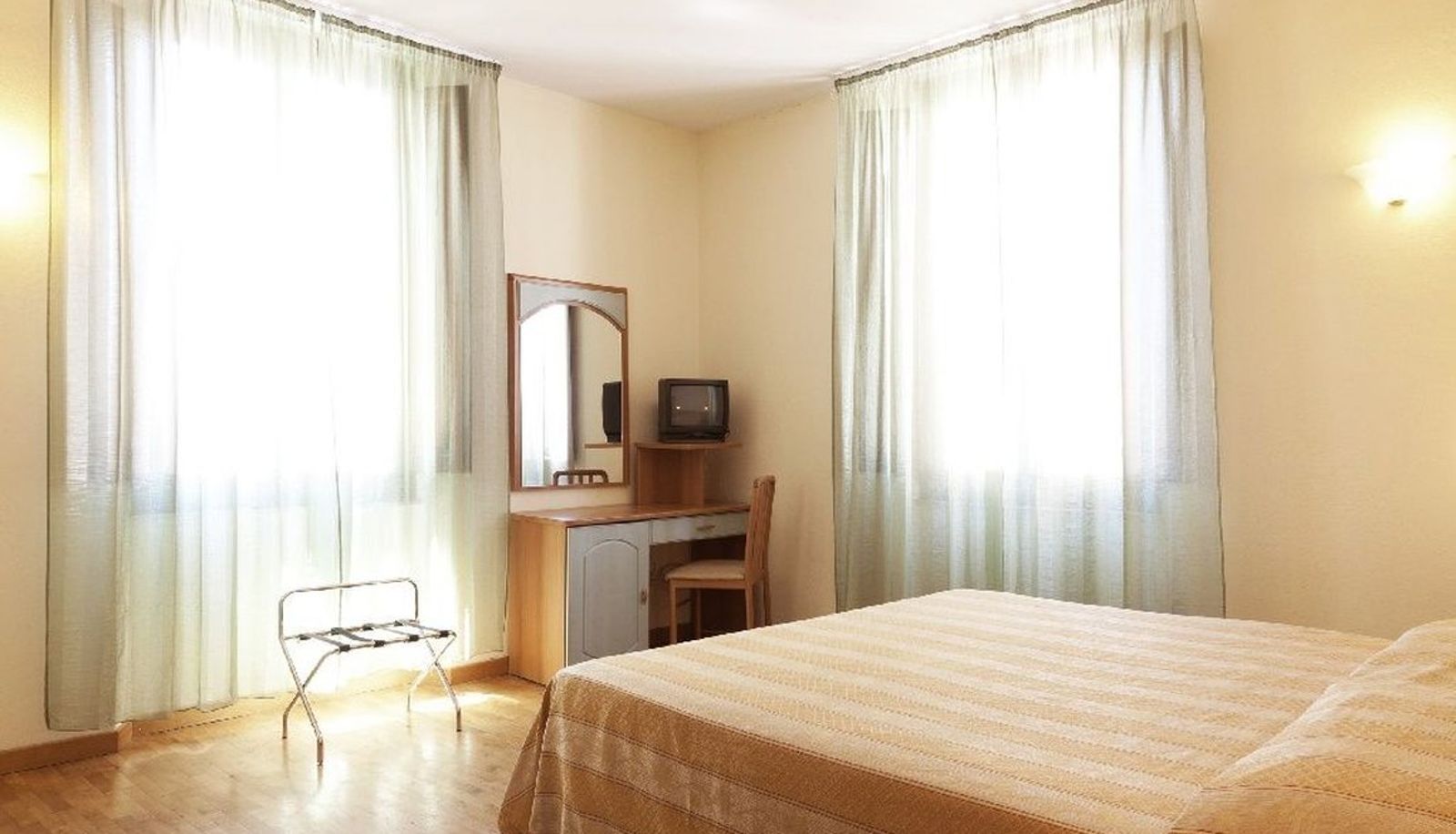 Room - Savoia & Campana Hotel