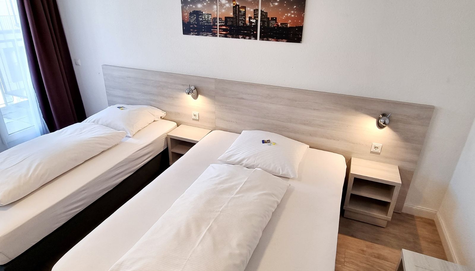 Dreibettzimmer - Adler Frankfurt