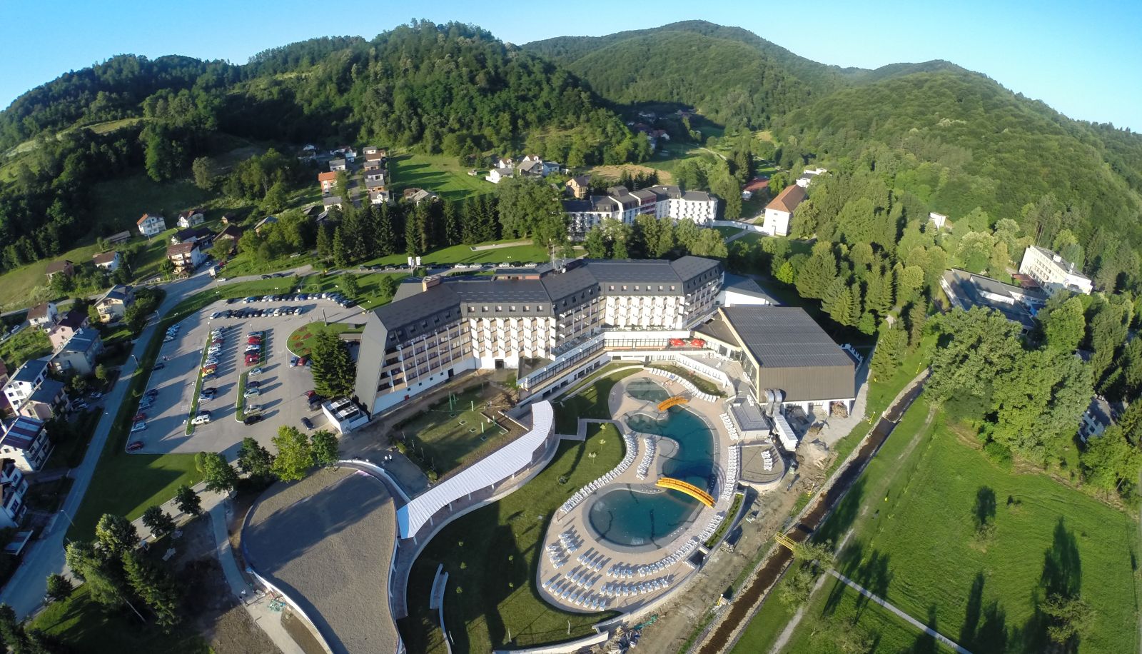 Hotel Außenbreich - Kardial