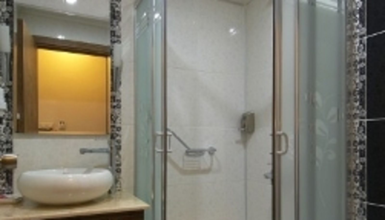 Bathroom - Soyic