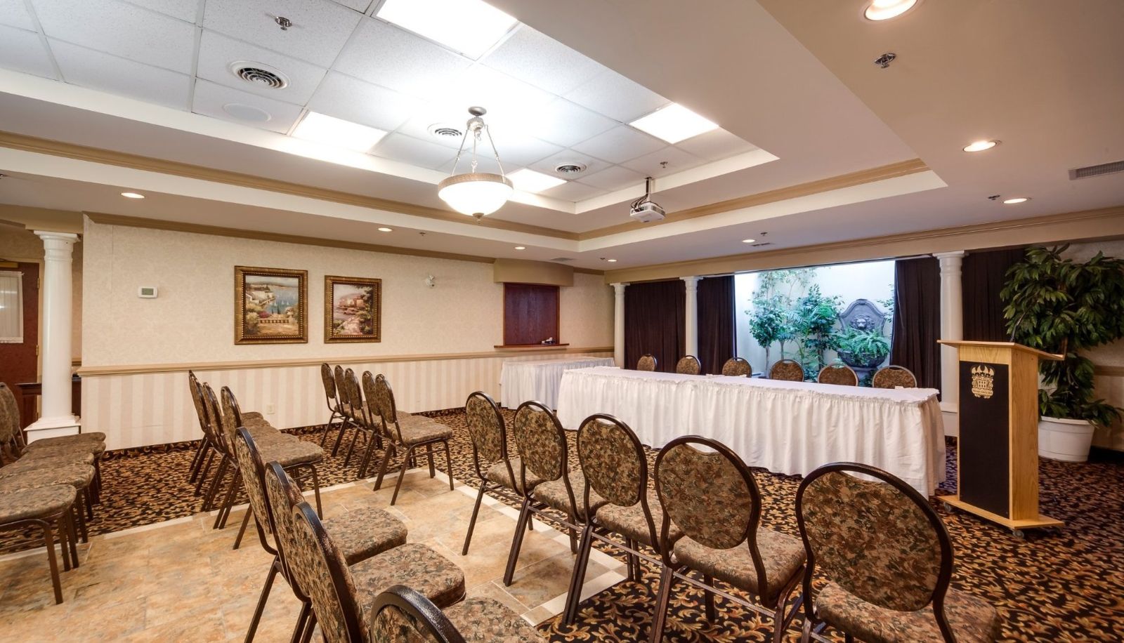 Conference room - Monte Carlo Inn Brampton Suites