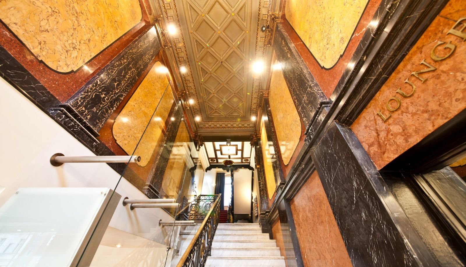 Sala - Hotel Gates