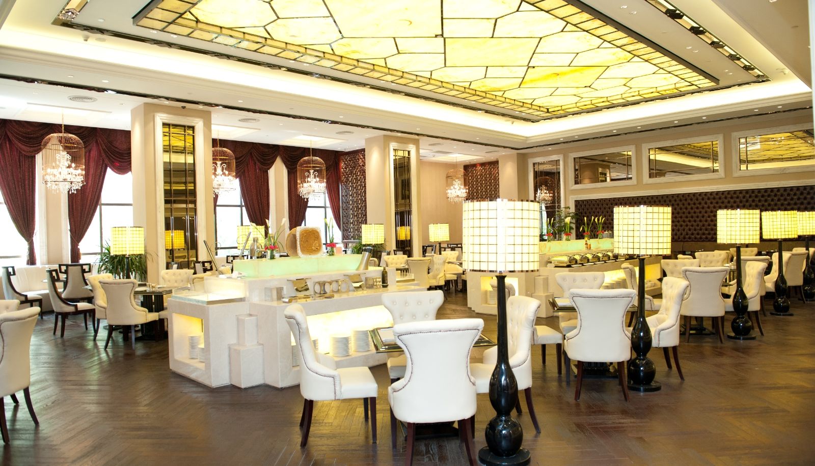 Ontbijtzaal in het restaurant - Guang Dong