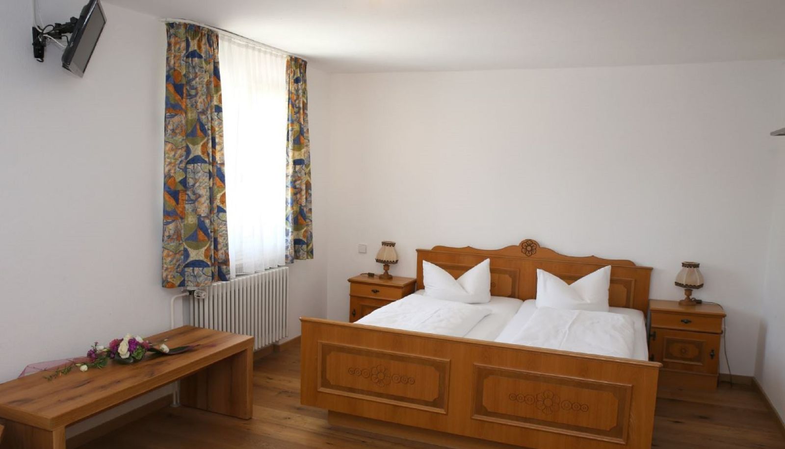 Standardzimmer (Doppel) - Landgasthof Kreuz