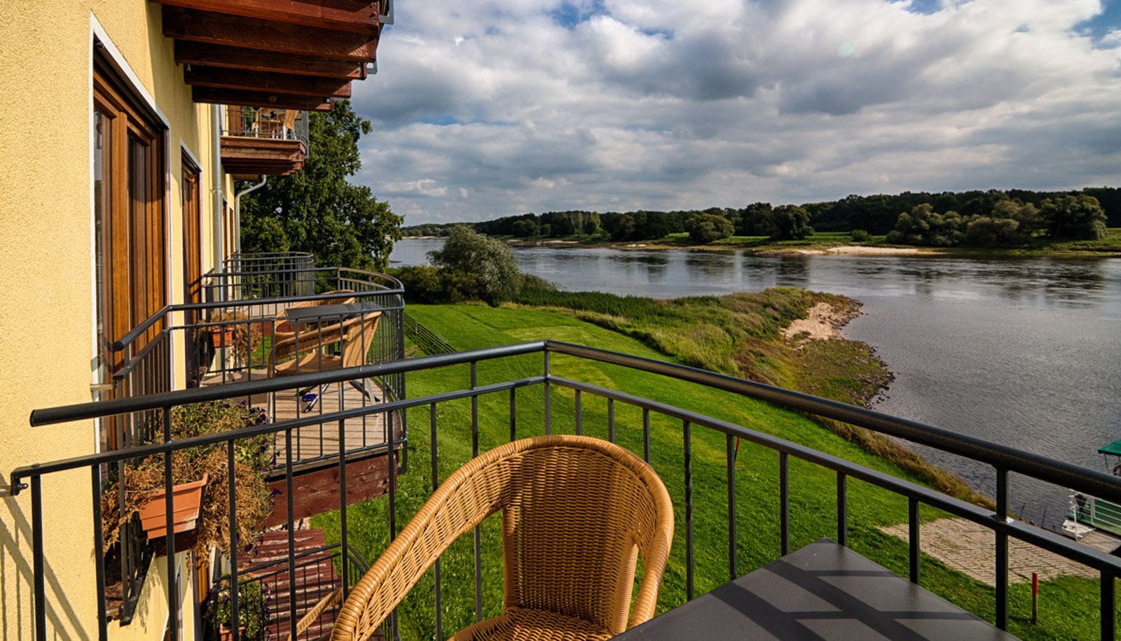 Pokój z widokiem na rzekę - Elbterrassen Zu Brambach