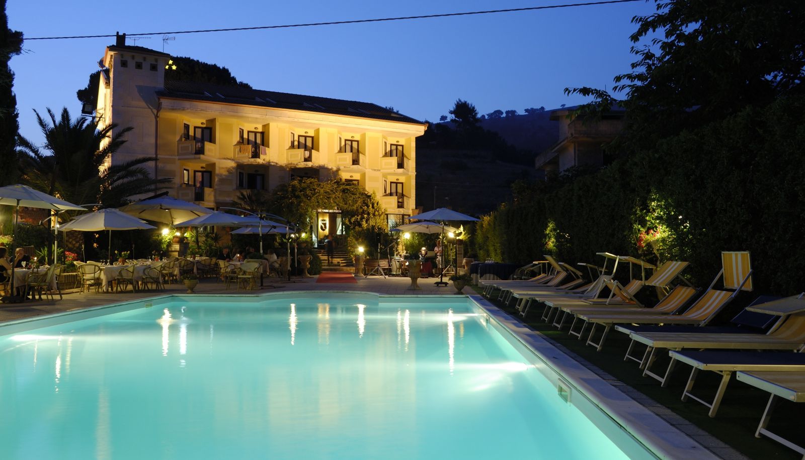 Hotel Außenbreich - Caserta Antica