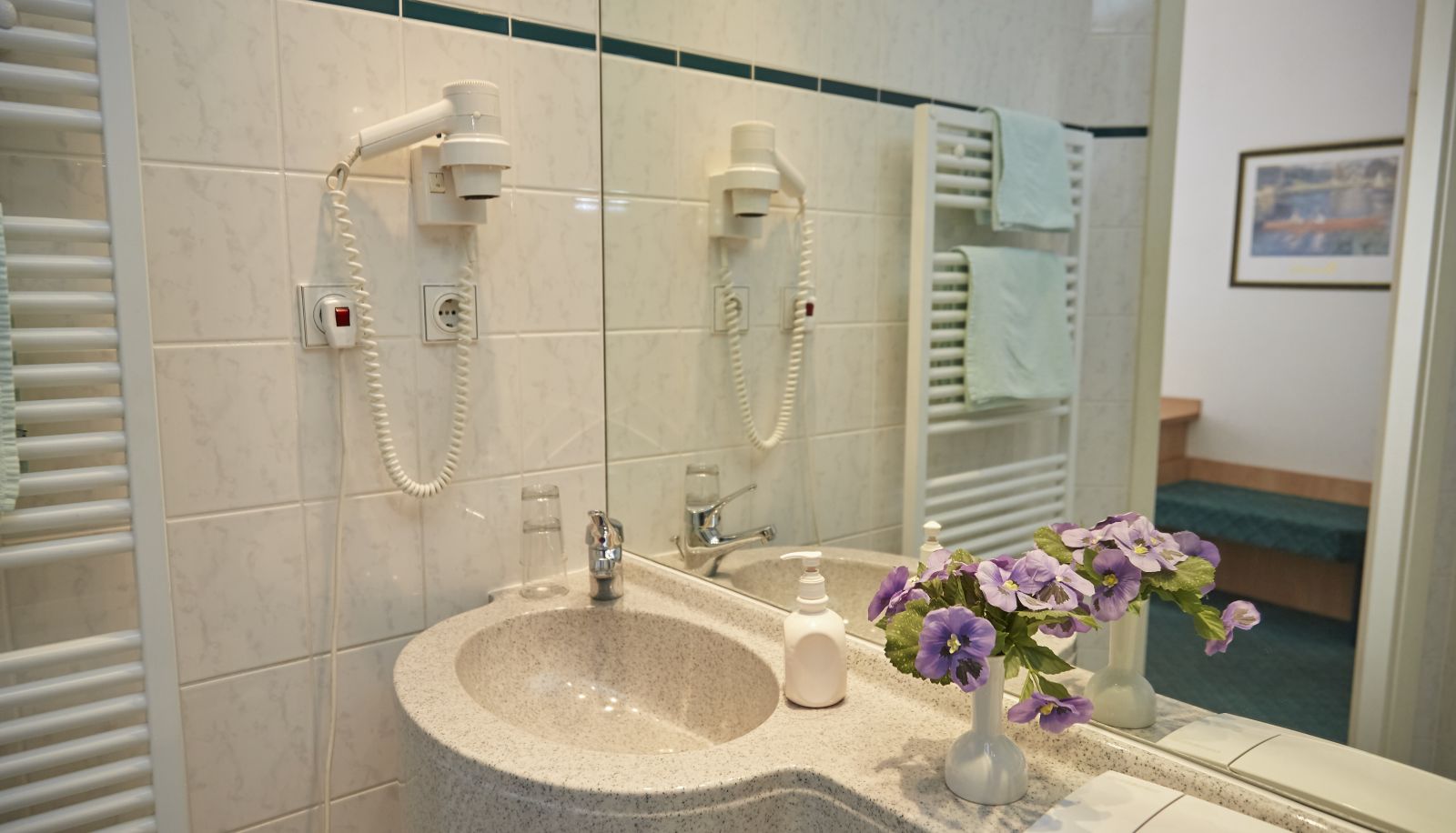 Bathroom - Am Ellinger Tor Hotel Garni