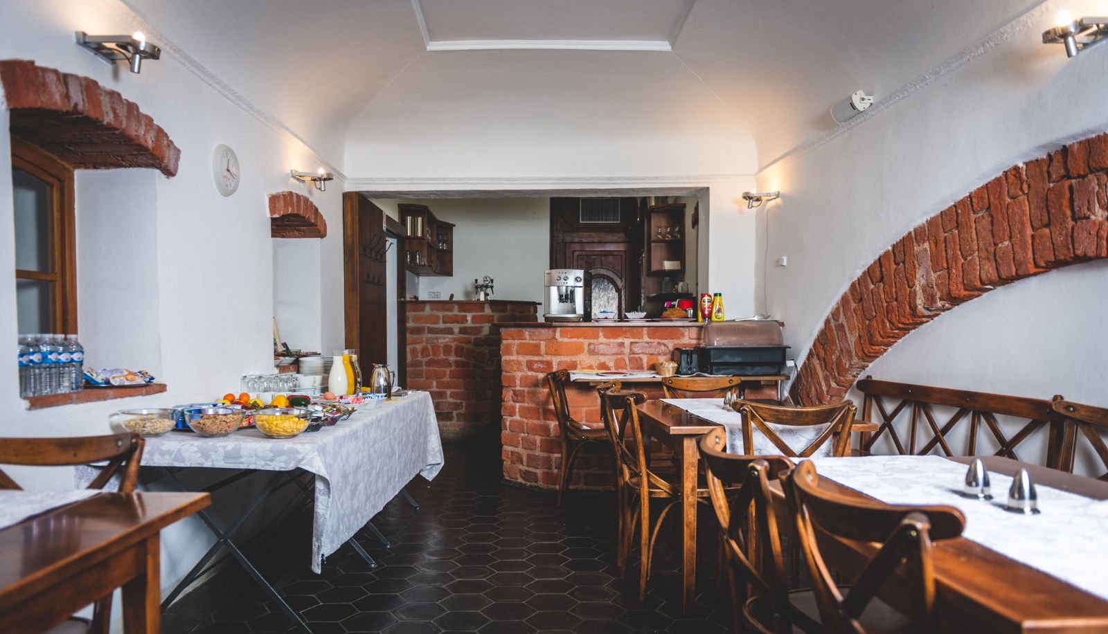 Bufet - U České koruny Hotel