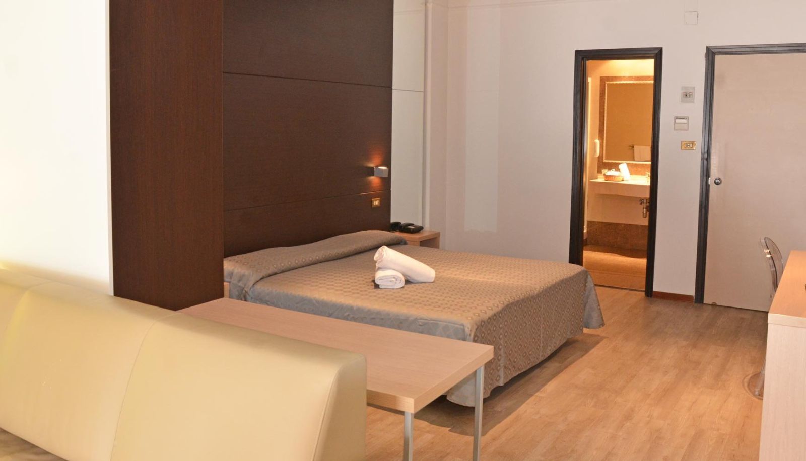 Standardzimmer (Einzel) - Grand Eurhotel Residence