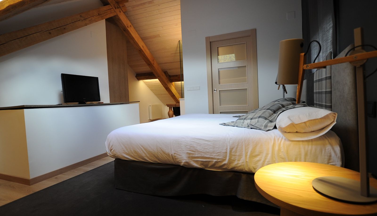 Standardzimmer (Doppel) - Lola Hostal