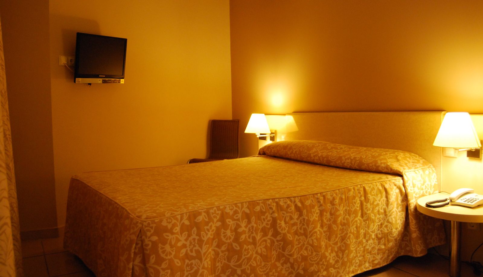 Standard room (double) - Rio Arga Zaragoza