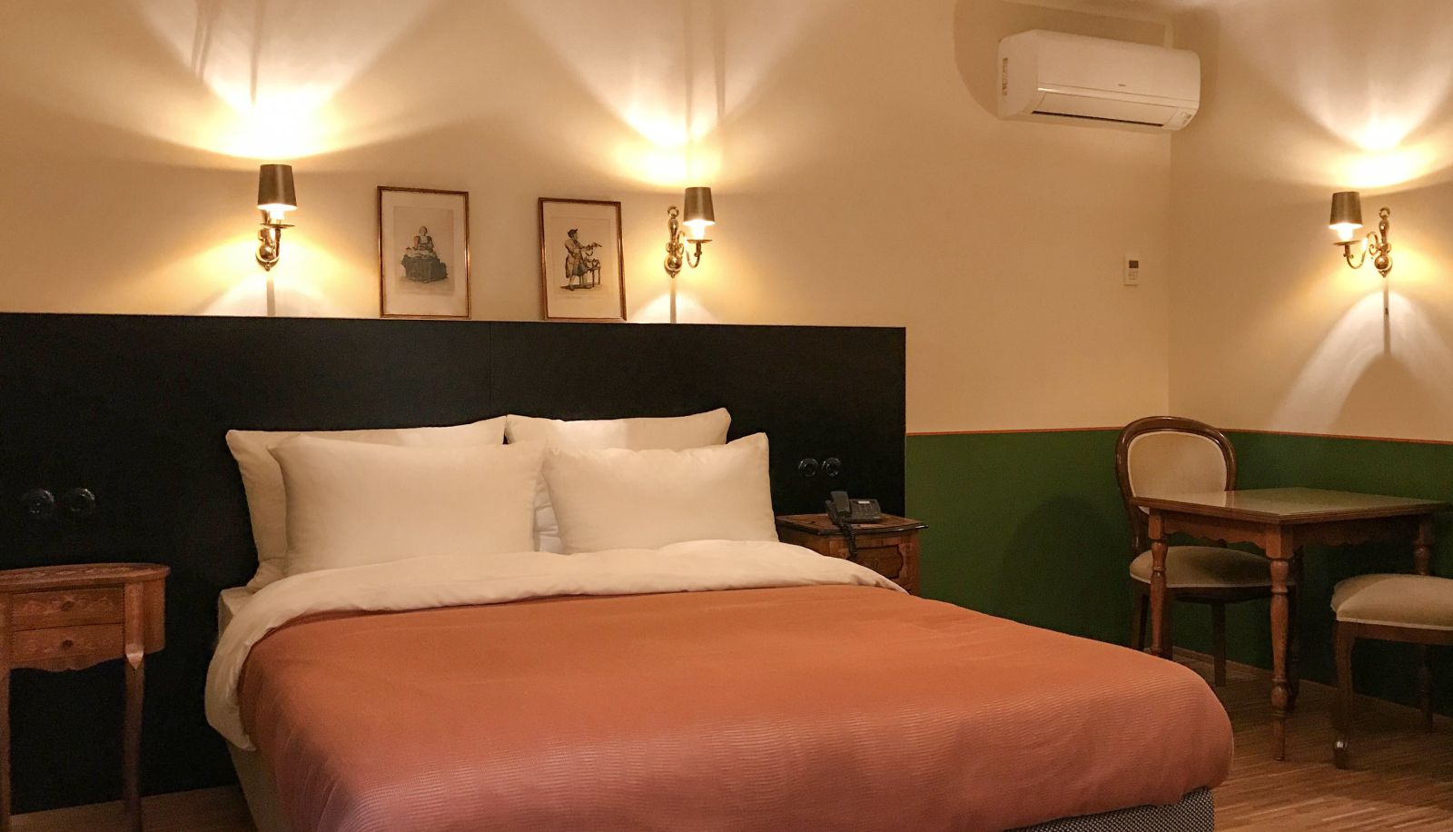 Standardzimmer (Doppel) - HENRI Hotel Wien