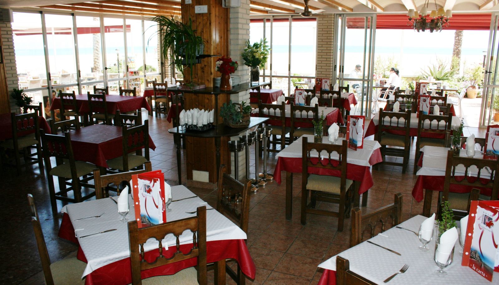 Frühstücksraum innerhalb des Restaurants - Bodegón Hotel