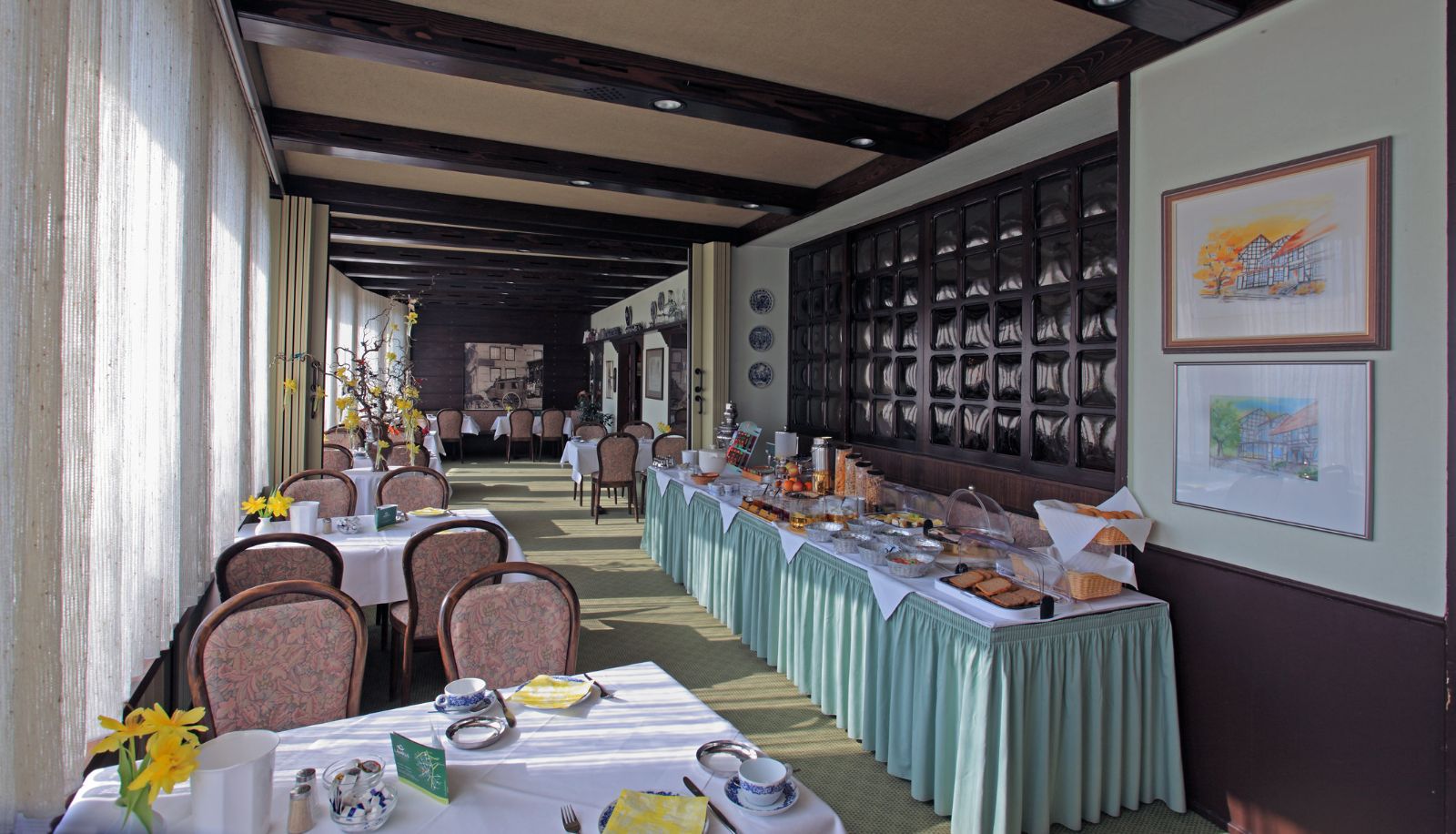 Ontbijtzaal - Lampes Posthotel