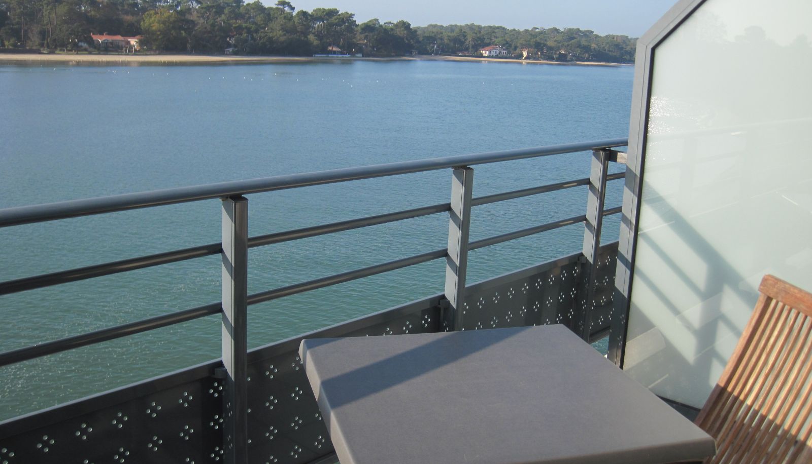 Zimmer mit Balkon - Le Pavillon Bleu