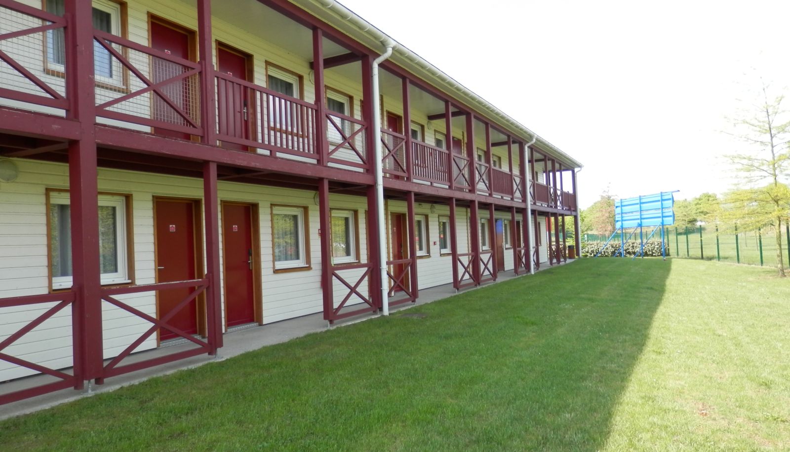 Buitenruimte van het hotel - Ever Route 64 Brit Hotel Tarbes Ibos