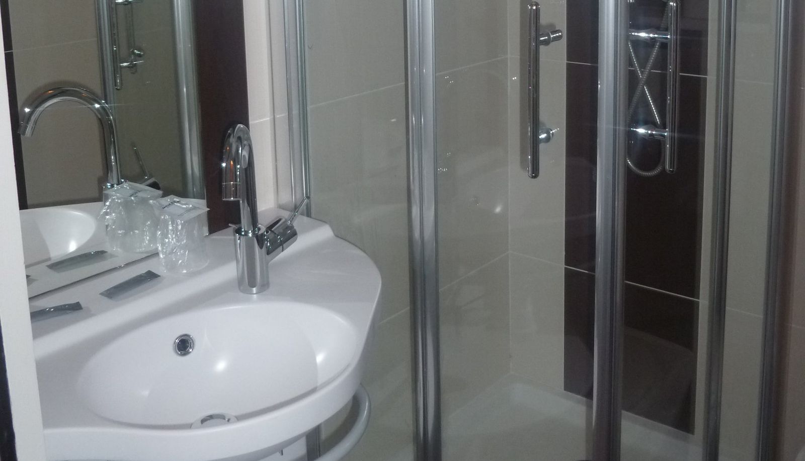 Cuarto de baño - Hôtel Inn Design Langres