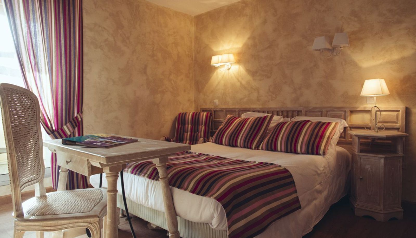 Superior room (double) - Planes La Vieille Maison Cerdane Logis