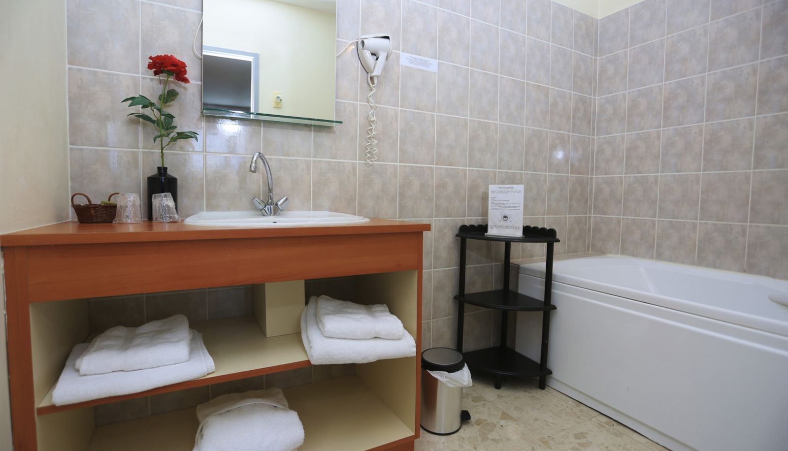 Bathroom - Citotel Le Clos Champel