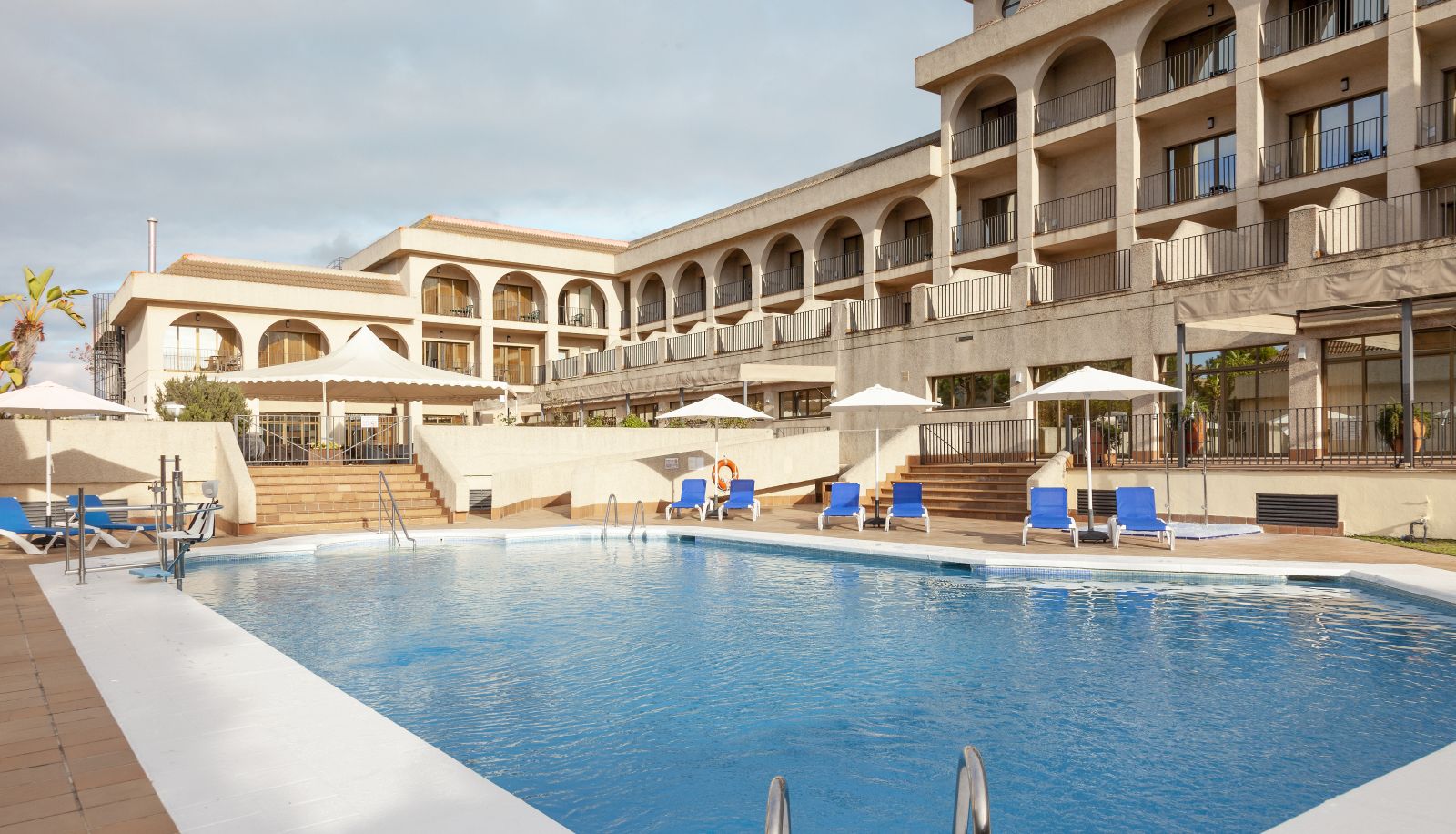 Piscina - Macià Doñana