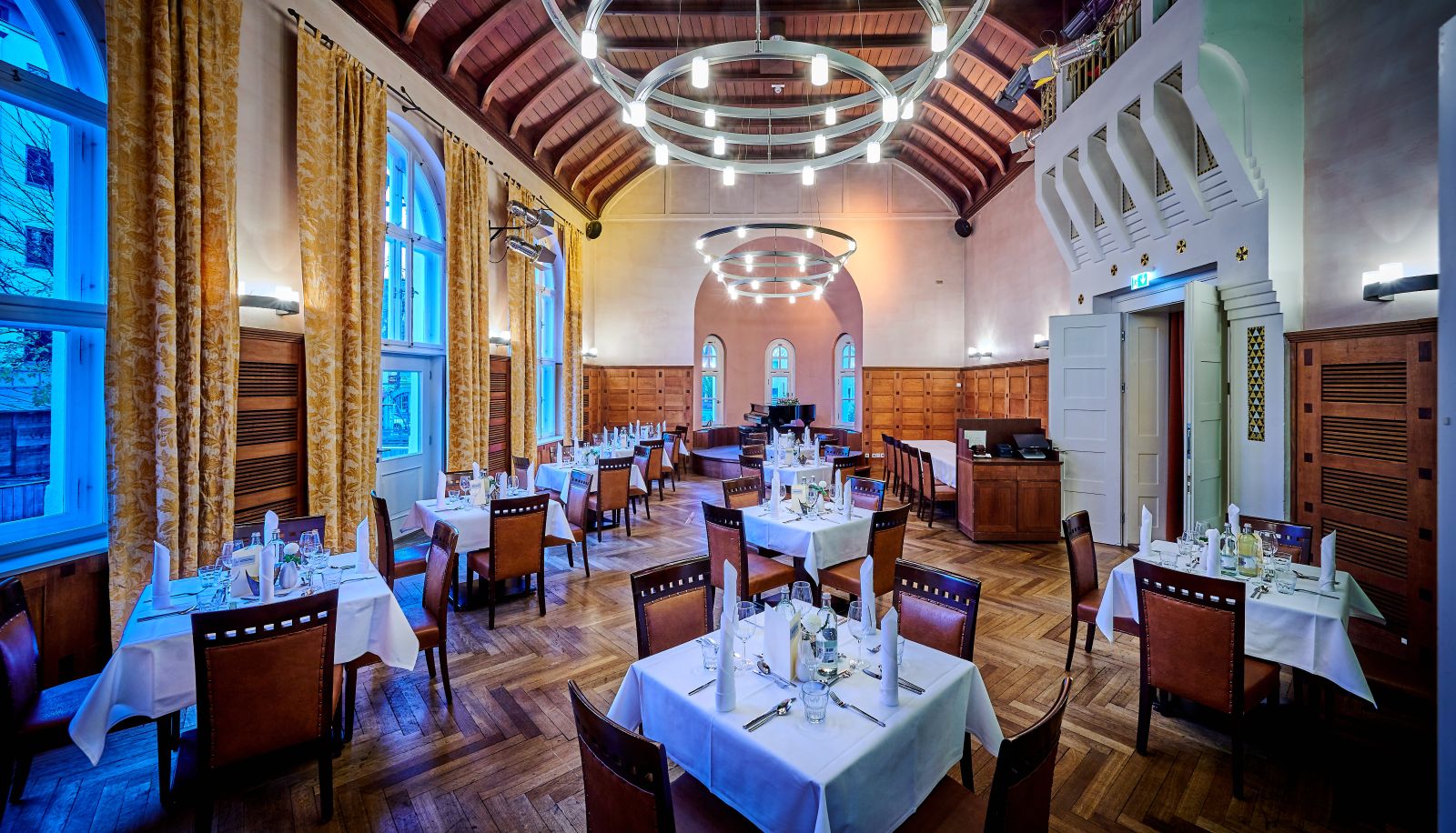 Restaurant 1 - Asam