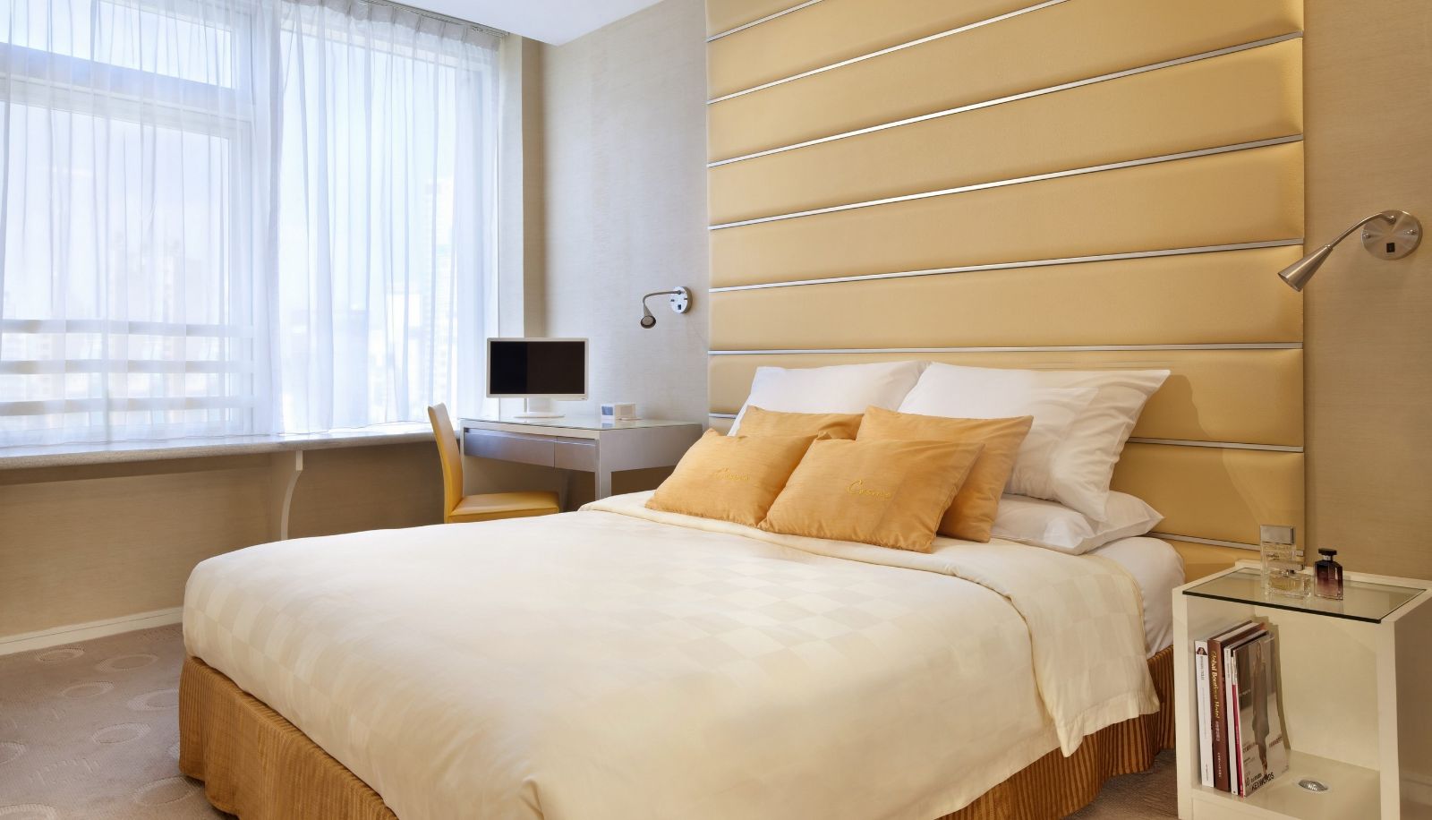 Business room - Cosmo Hotel Hong Kong