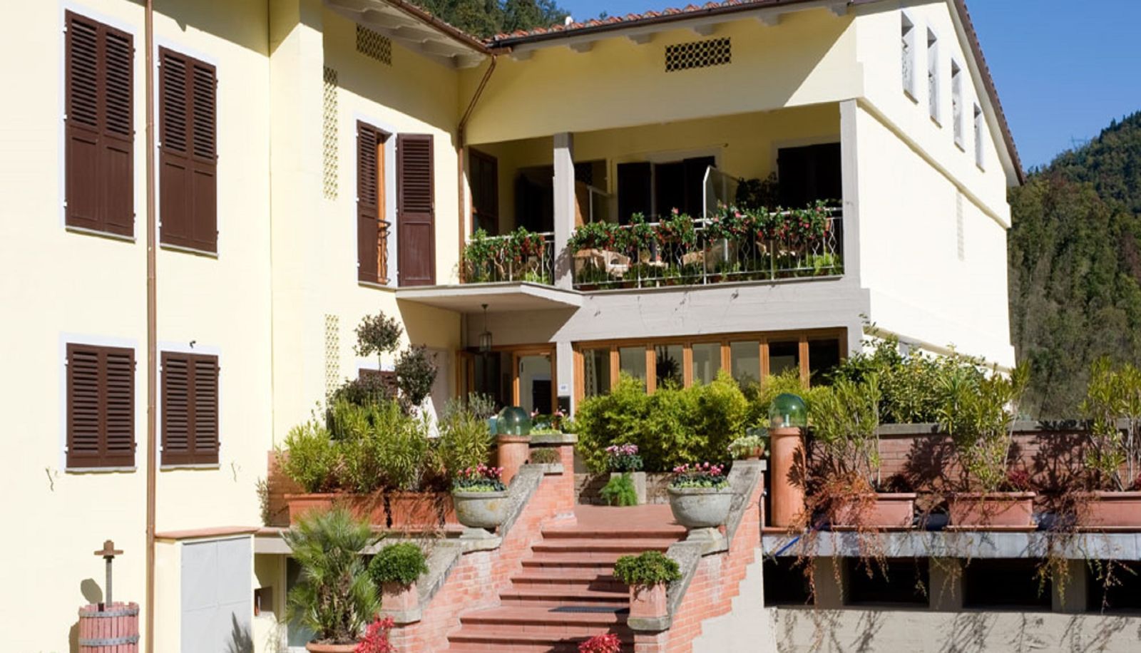 Buitenruimte van het hotel - La Selva Hotel