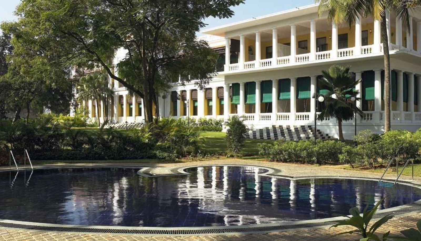 Pool - Royal Orchid Metropole