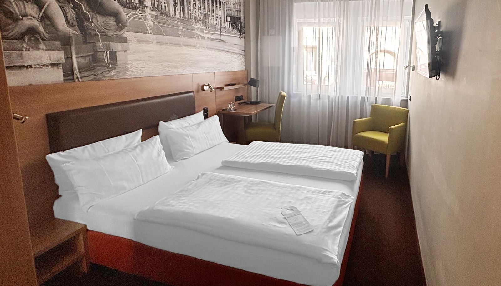 Standardzimmer (Doppel) - Garner Hotel STUTTGART - ZUFFENHAUSEN by IHG