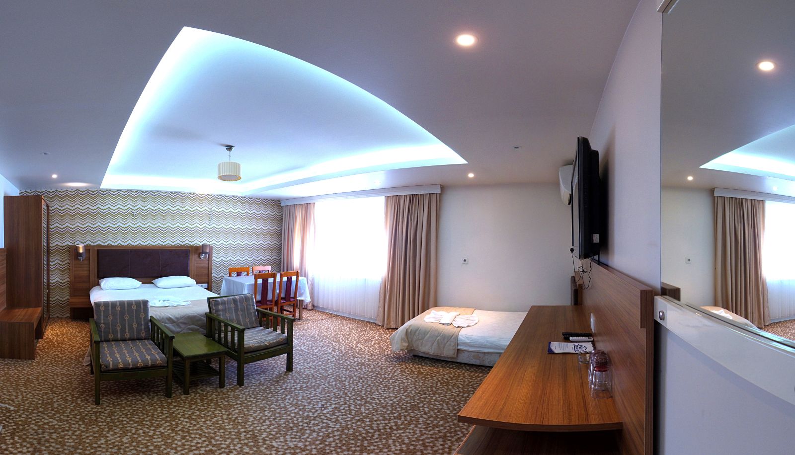 Suite - Grand As