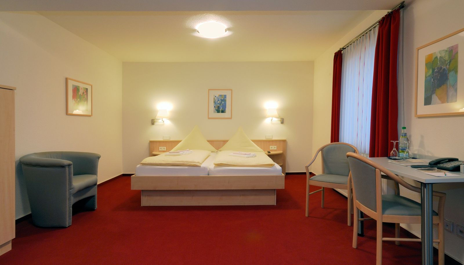 Standardzimmer (Doppel) - Hotel am Schlossberg