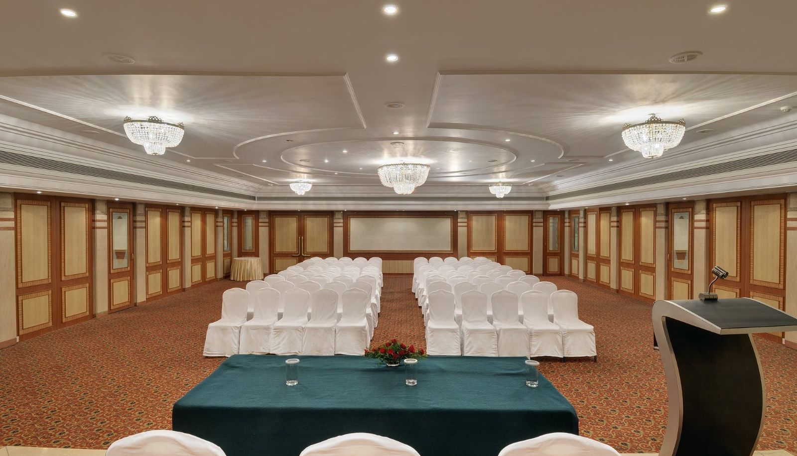Konferenzraum - Pride Premier Pune